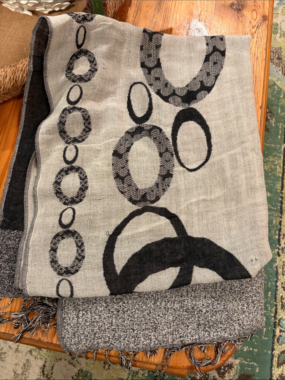 Gray Circle Pattern Decorative Pashmina -